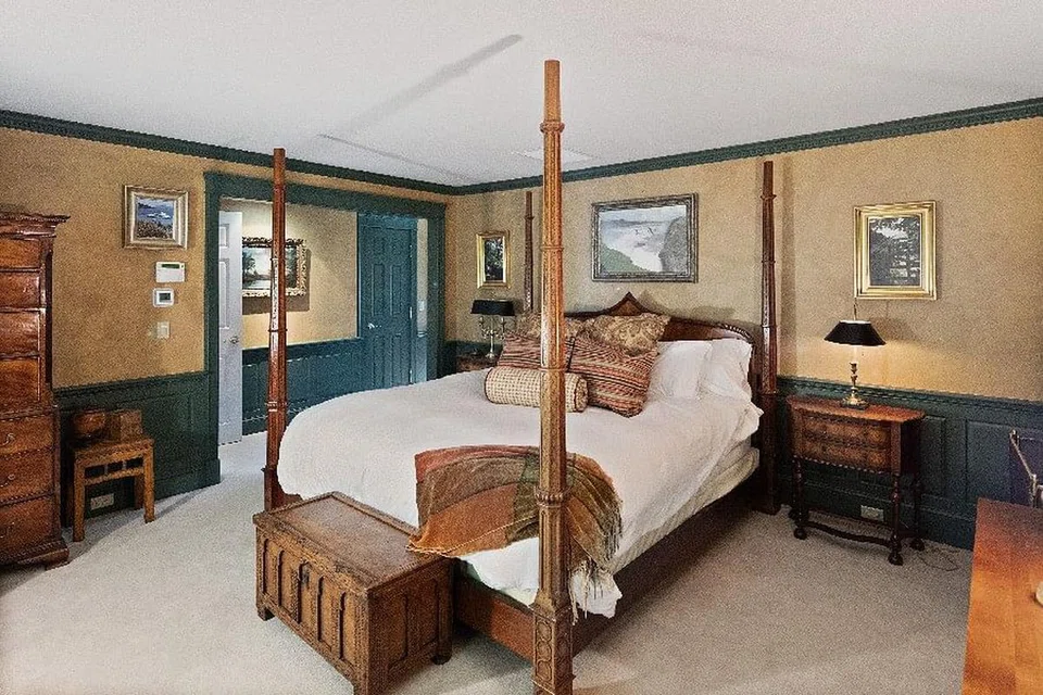 Yankee Candle Founder's $23 Million Home Has an Entire Indoor Water Theme Park (Courtesy Douglas Elliman Realty)