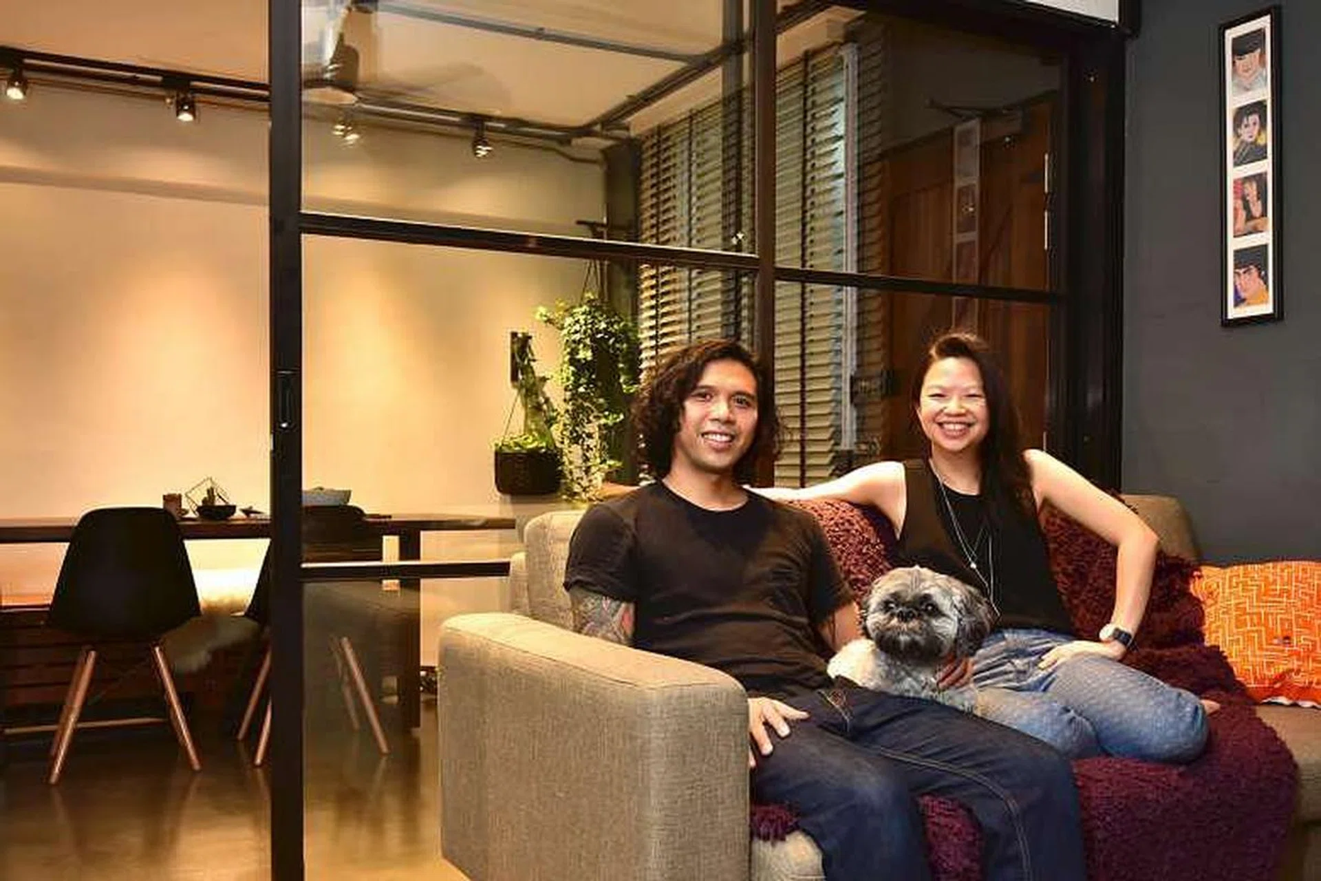 Married couple Ericson and Kelly Gangoso spotted the potential of turning the 559 sqf, 3-room HDB flat in Commonwealth into a cosy home.
