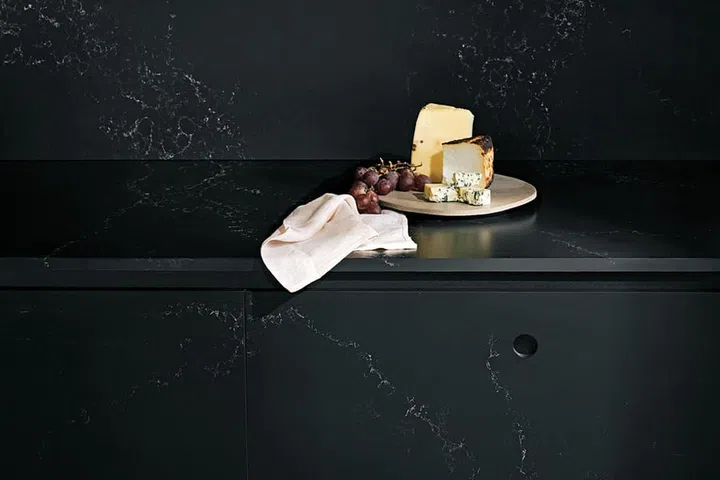  Caesarstone Dark Collection 2020 - Empira Black