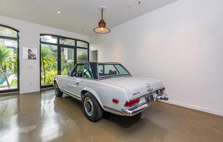 Gwyneth Paltrow's Childhood Home Is Selling for US$17.5 Million (Photo courtesy of Compass)