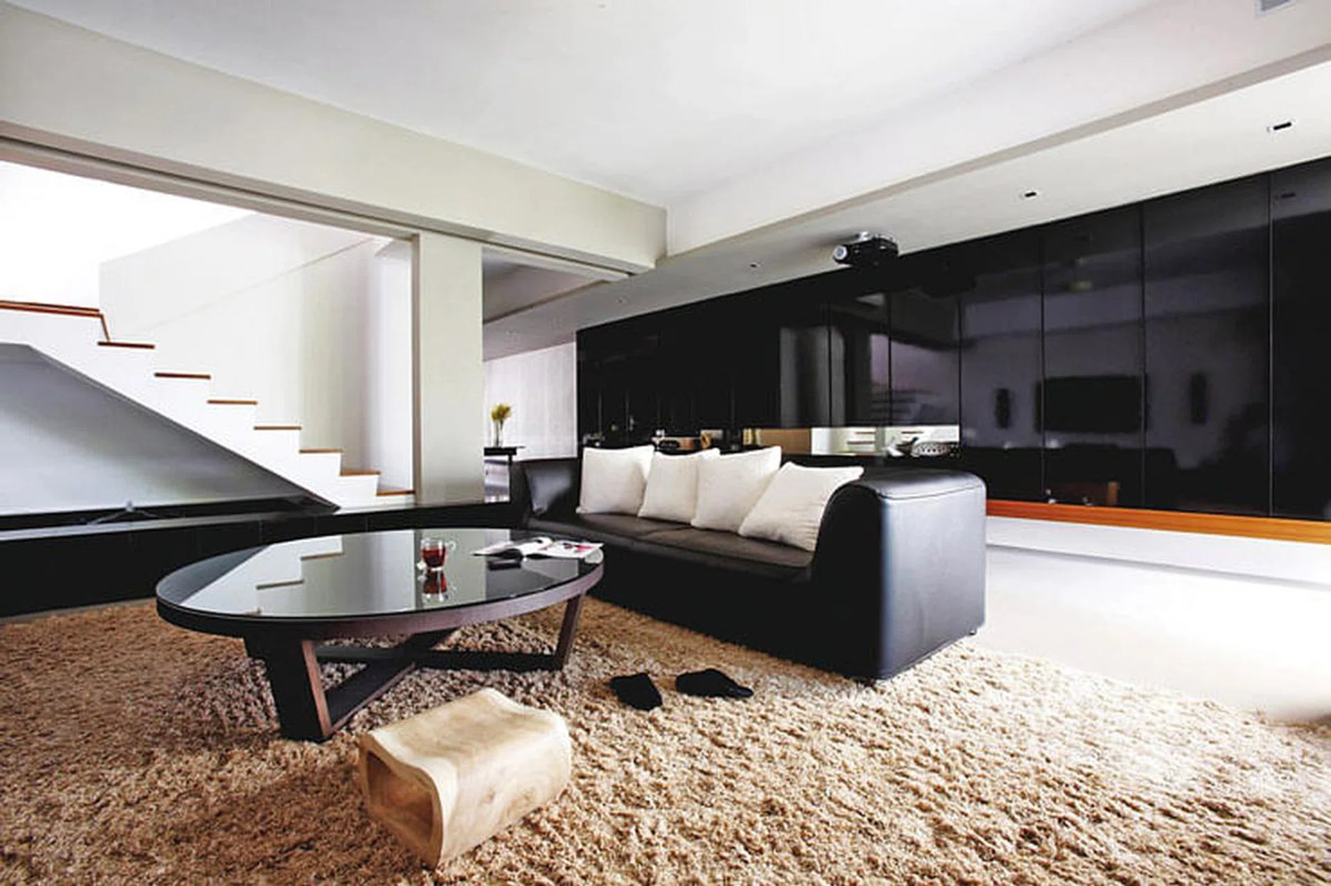 hd_aug_2009_pg_158-159