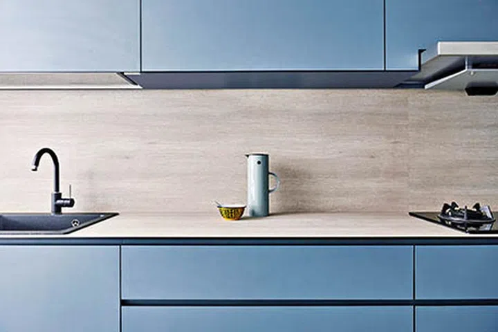 Compact Rovere Asburgo for top and backsplash, from EDL.