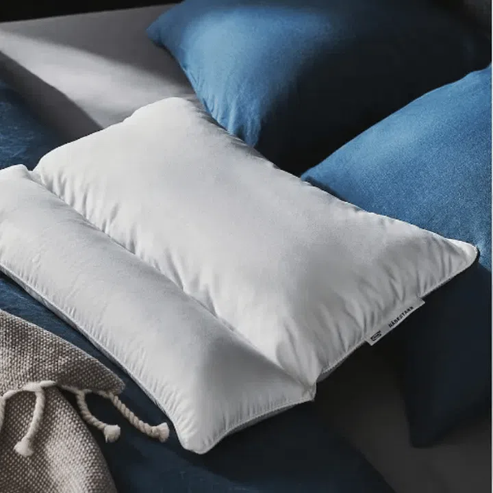 IKEA NÄBBSTARR Ergonomic Pillow