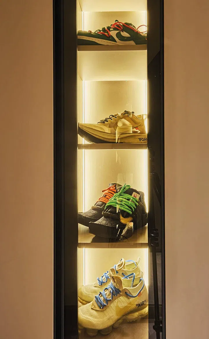 The couple
loves to collect
interesting
items, from
shoes to games.