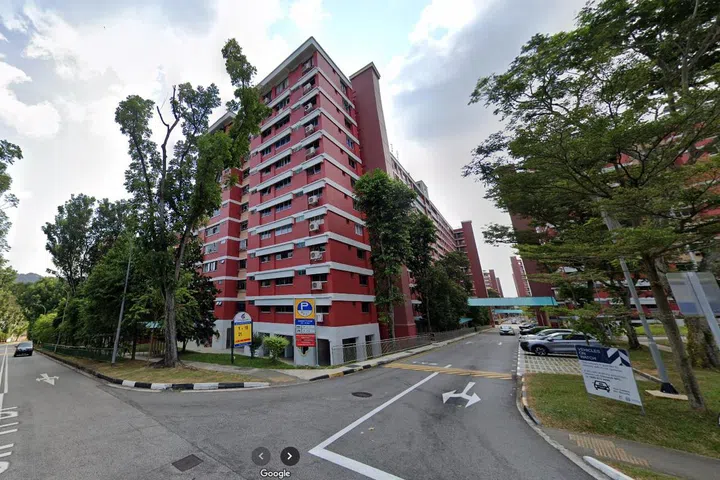 Street view of Toh Yi Drive HDBs in Bukit Timah.