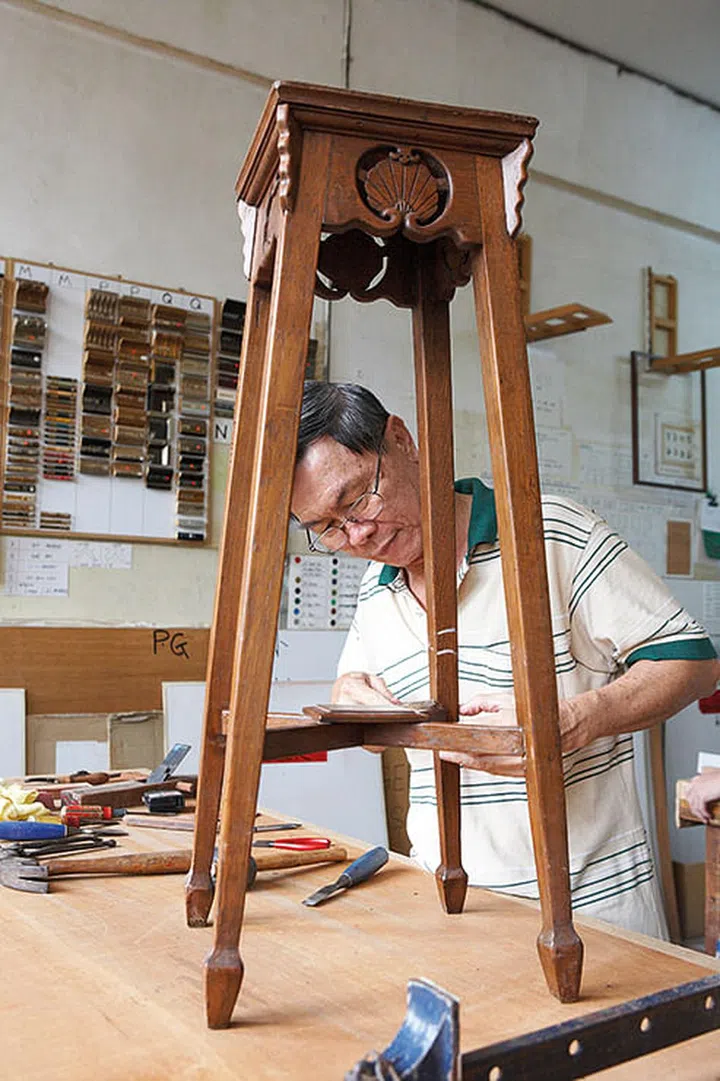 Antique Furniture Craftsman