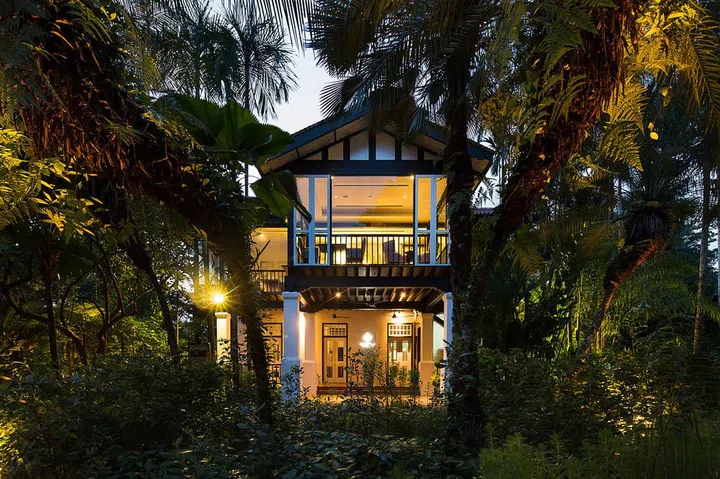Valentine’s Day Restaurants: 10 Romantic restaurants & cafes in Singapore (2023) - Corner House exterior entry way