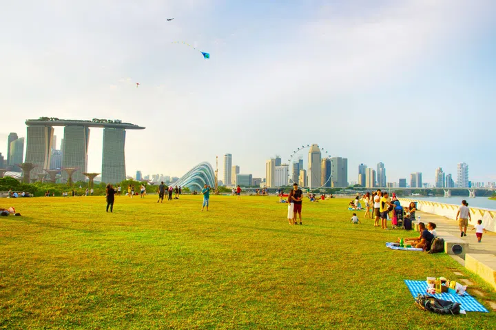 SINGAPORE - JAN 15, 2017: People having fun and rest at Marina Barrage in Singapore.