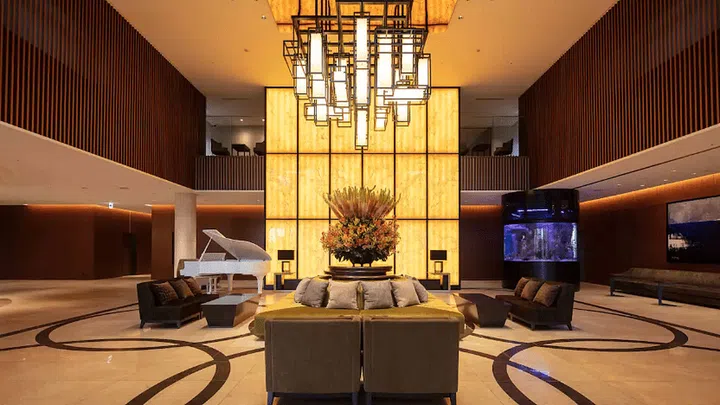 Hyatt Regency Tokyo Bay hotel lobby