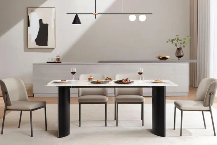 Dining table set from MUMU Living Johor Bahru.