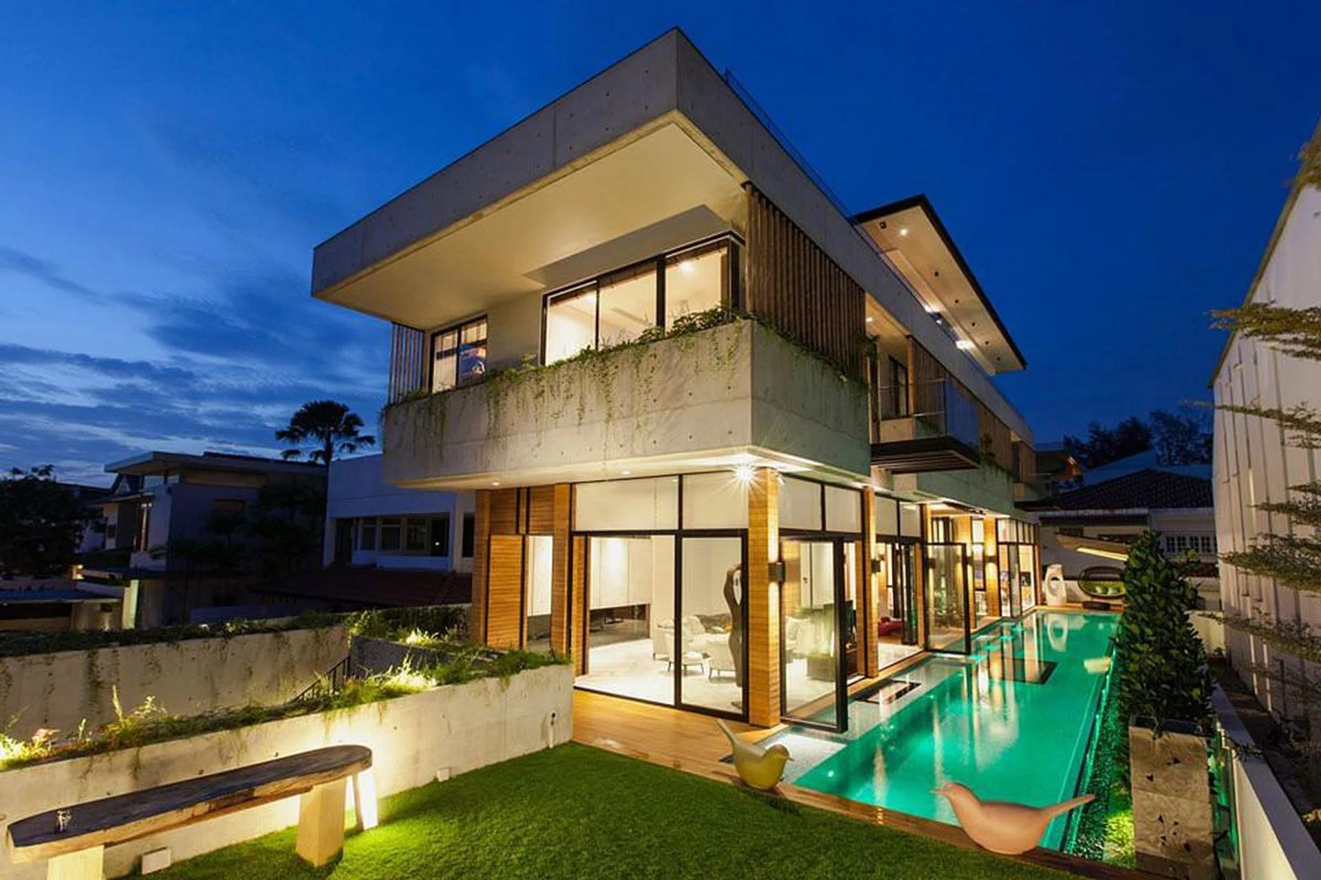 The 9,000 sq ft house sits snugly on a tight 6,400 sq ft piece of land in Tanjong Katong, yet on the inside, the home feels spacious.