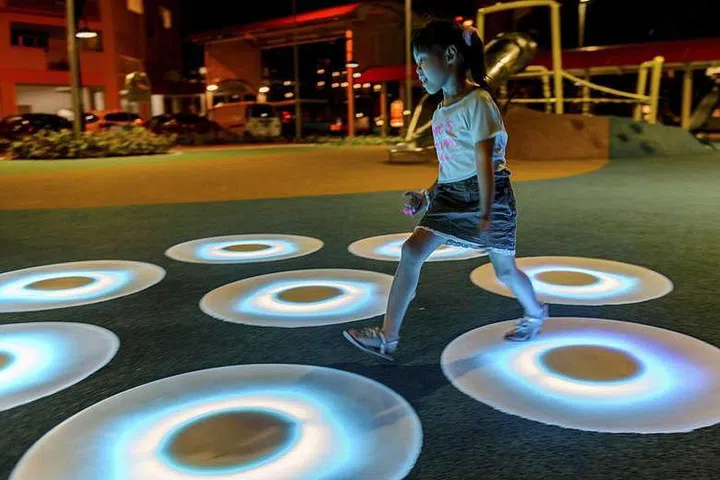 Block 330 Yishun Ring Road, Yishun River Green Playground with iLight Marina Bay's Mini Pool art installation by Jen Lewin