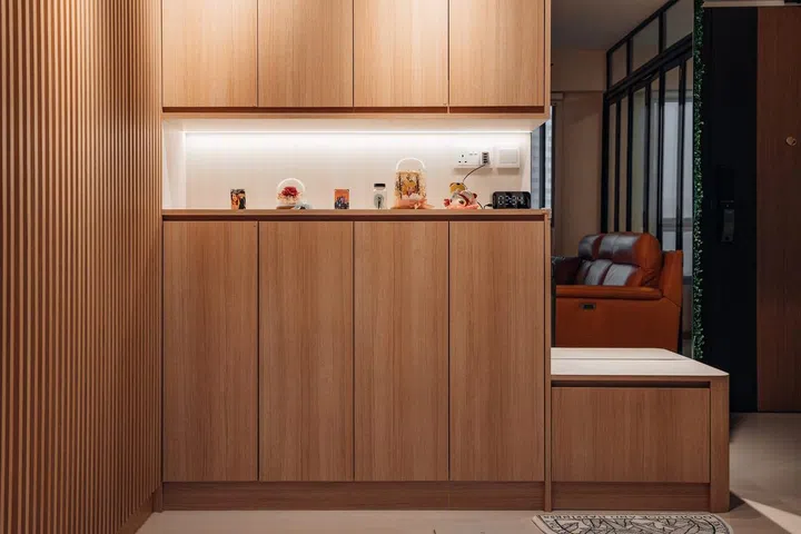 Phan was tasked to design a space that was fun and homely, a casual place to relax in at the end of the day. Photo: Phan Min Er