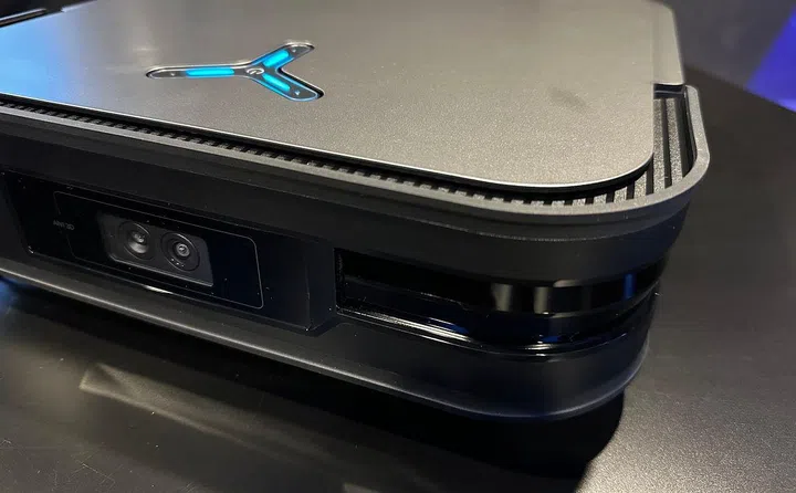 Solid-state LiDAR built into the left body as well as upgraded 3D cameras and ultrasonic sensors on the front of the X2 Omni.