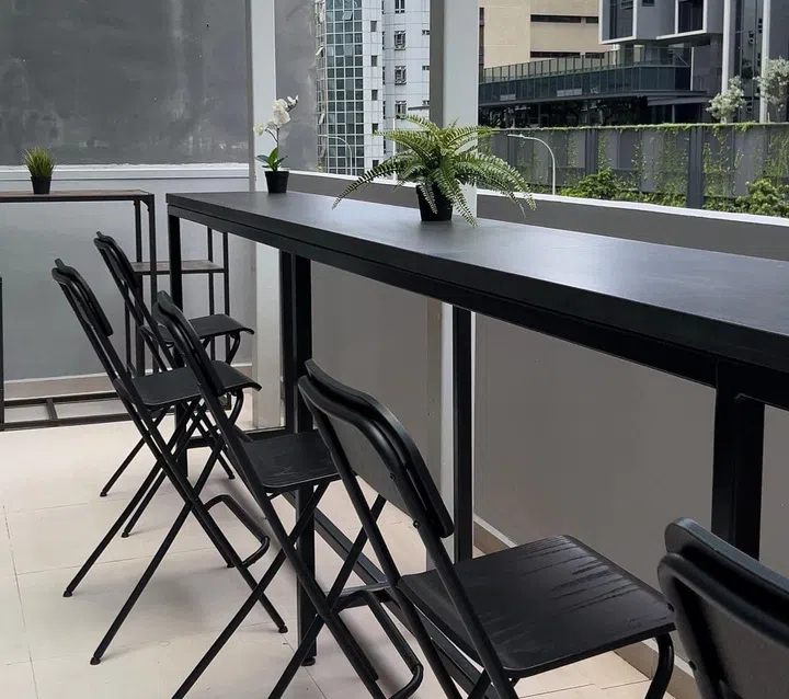 ST Signature Bugis Middle deck area