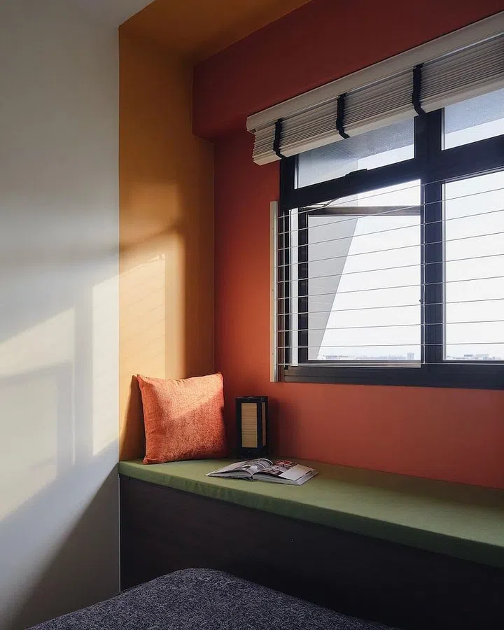 A custom-made settee bench in the master bedroom.
