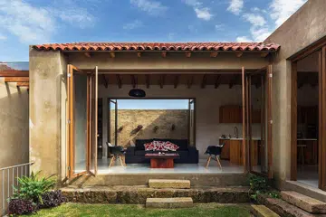 88598-tuscan_open