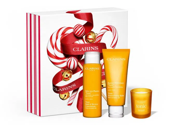 Get your loved ones a Clarins Spa At Home Holiday Set ($89) PHOTO: CLARINS 
