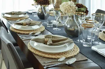 53546-dinner