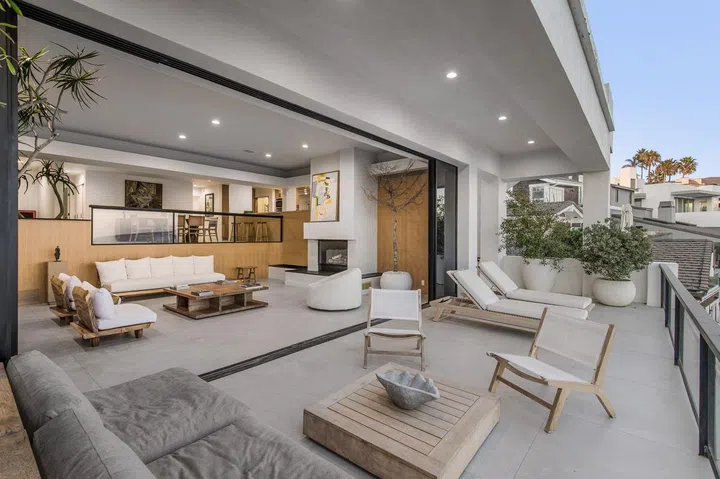 House Tour: Steve McQueen's $16.9 Million Malibu Beach Home
