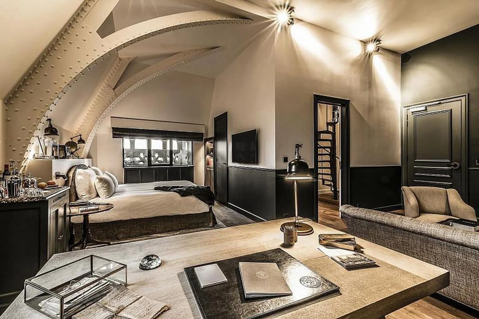 1898 THE POST, GHENT, BELGIUM