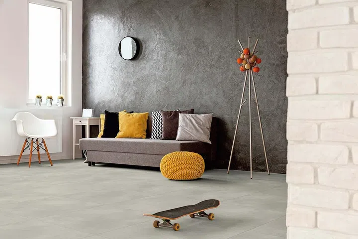 Expona Simplay vinyl flooring in light grey concrete for a living room.