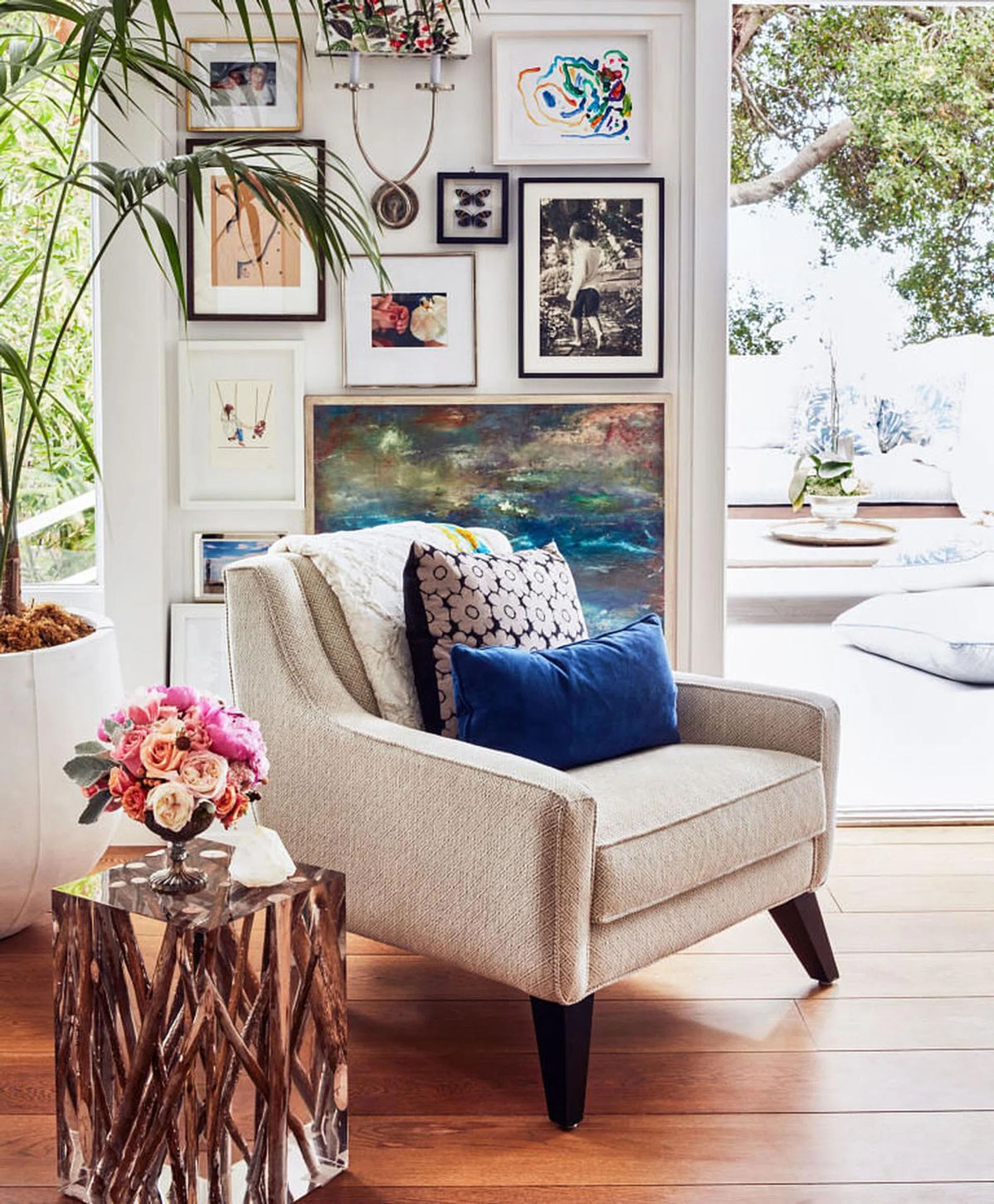 gallery-1470427846-hbz-miranda-kerr-02