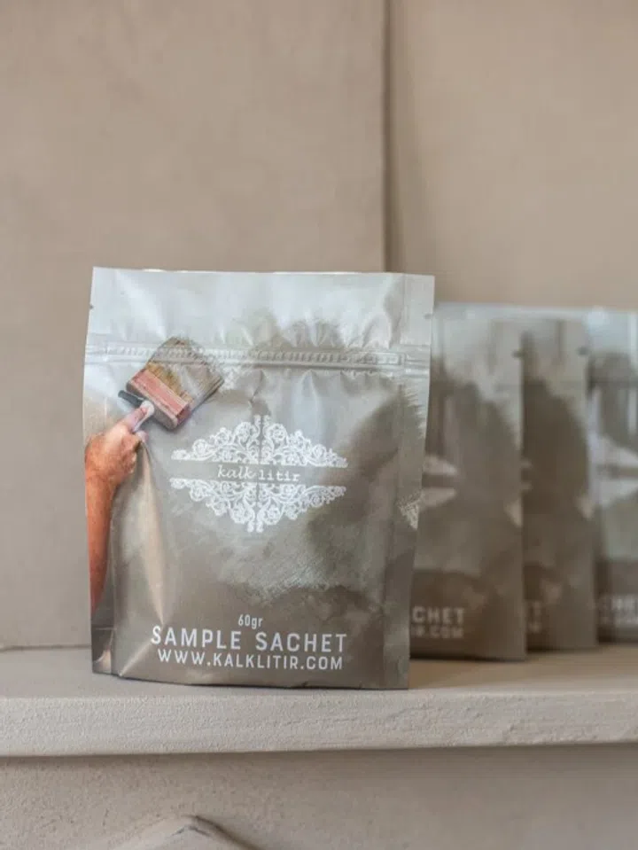 Kalklitir Palladio 500 grams sample sachet.