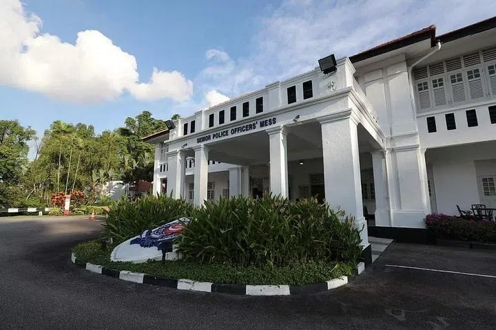 Just outside the academy is an art deco bungalow at 153 Mount Pleasant Road known as the Senior Police Officers’ Mess. 