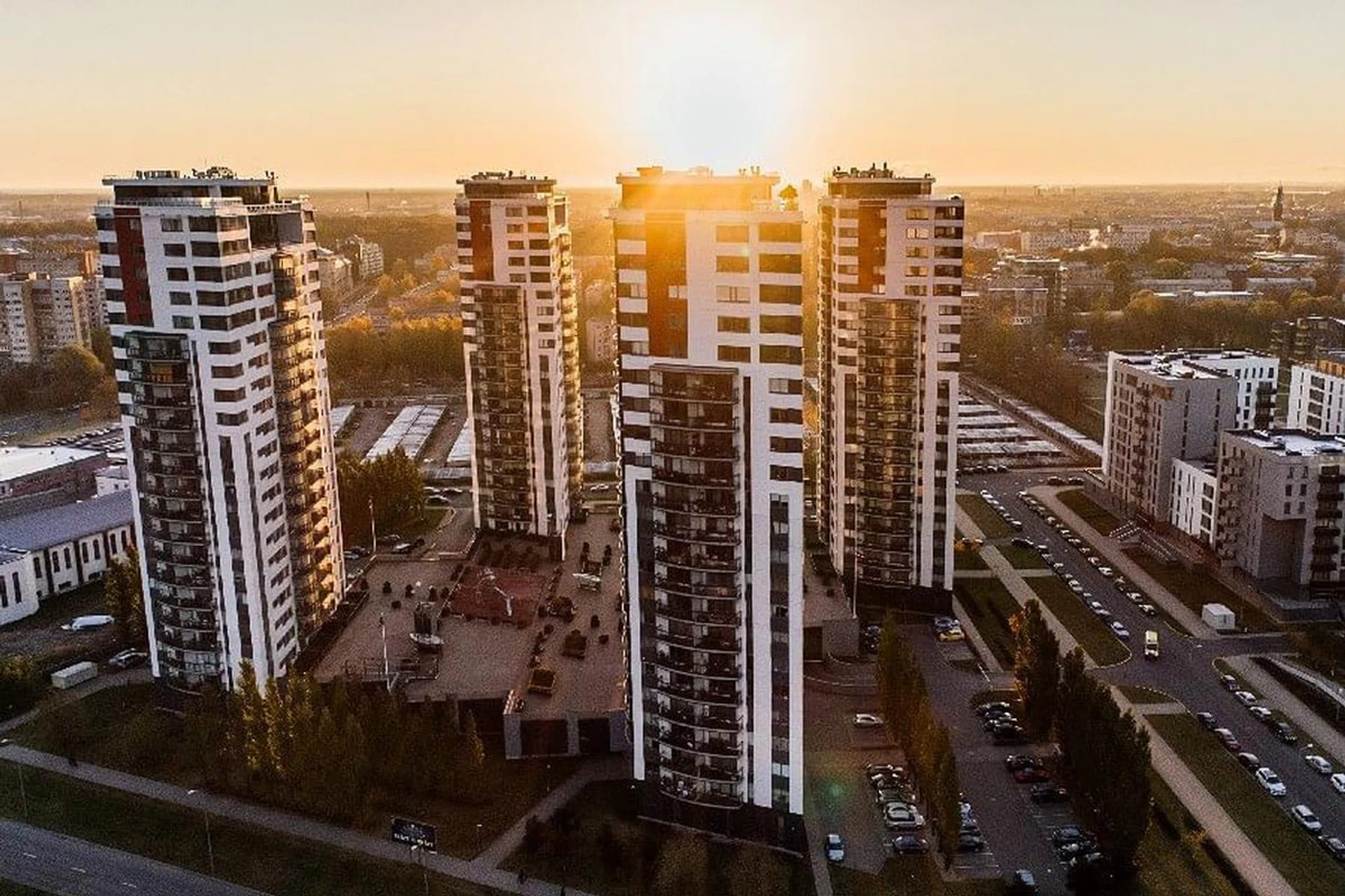 45% of Homeowners with Both HDB and Private Properties Chose To Rent Out Their HDBs (Photo Pexels Aleksejs Bergmanis)