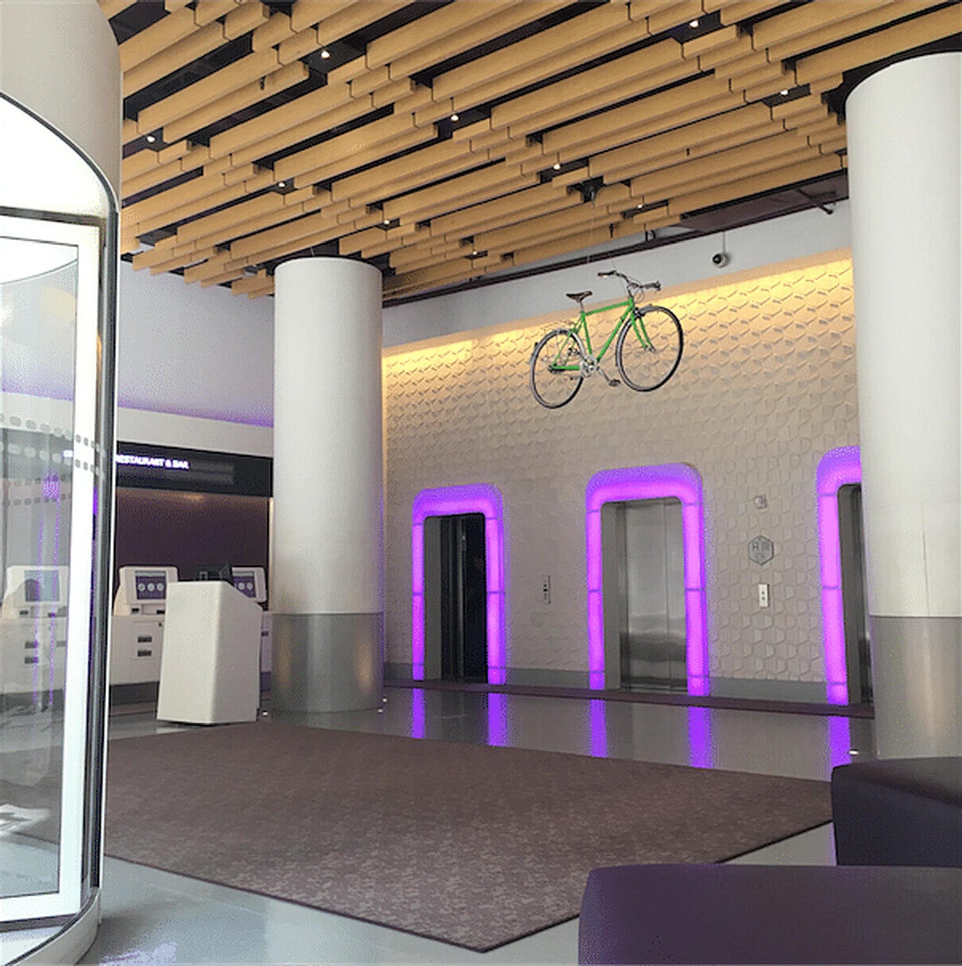 yotel1