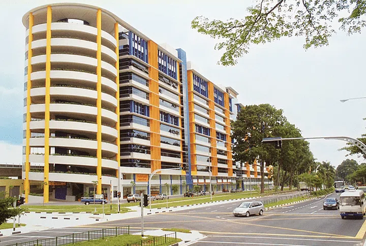 tradehub, singapore, outlet, jurong, shopping