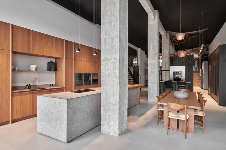 Gaggenau Brussels flagship kitchen and living area.