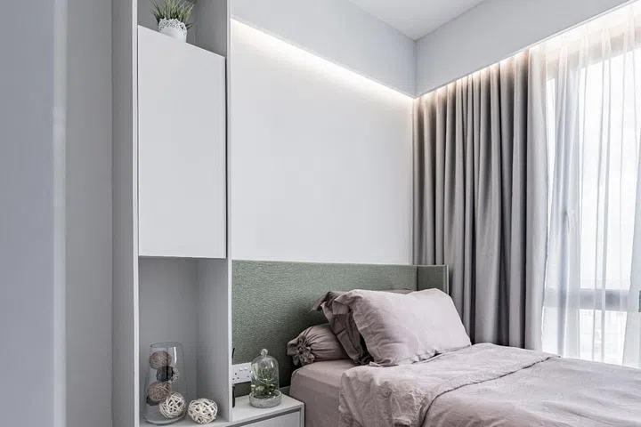 A palette of light grey, brown and green earthy tones lends the home a restful feel. These colours were chosen for feng shui purposes.