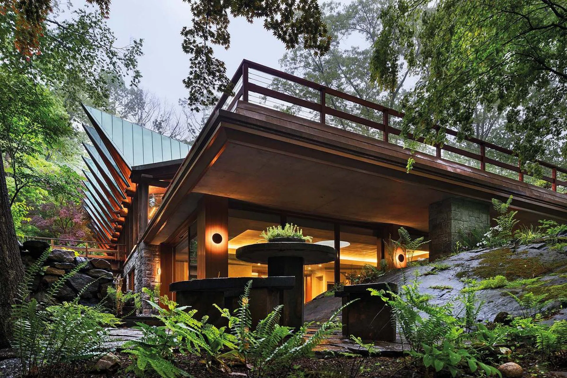 Project: Beckoning Path
Architect:  Barlis Wedlick Architects
Location:  Armonk, NY.