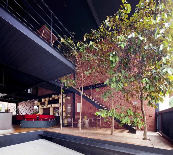 With high ceilings on the first floor, there is generous natural and cross ventilation, which helps keep the house cool.