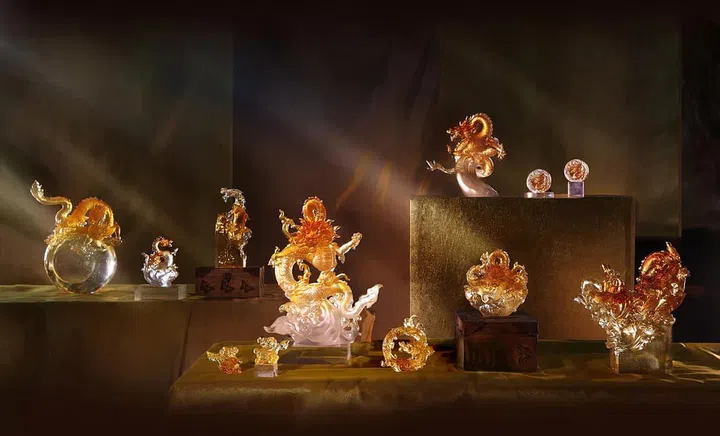 Liuli Gongfang dragon crystal figurines for Chinese New Year 2024