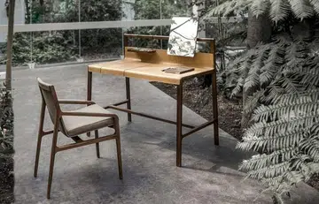 designer_desk2