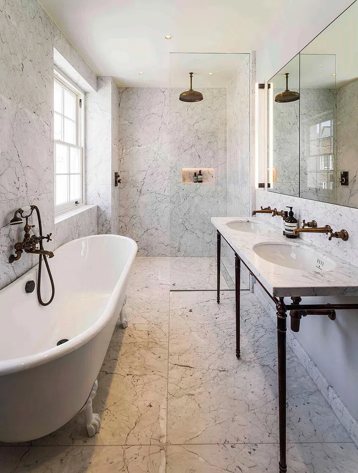 House Tour: Vibrant, contemporary apartment in the heart of Notting Hill, London (Photos Elnaz Namaki)