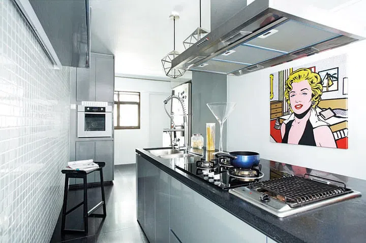 As the self-professed “serious cook” uses his kitchen frequently, homeowner, Joseph, took great pains in outfitting it – the key feature being the spacious island top.