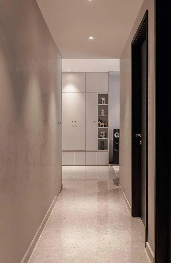 House Tour: Natural neutrals three-room Condo in Siglap brimming with serenity