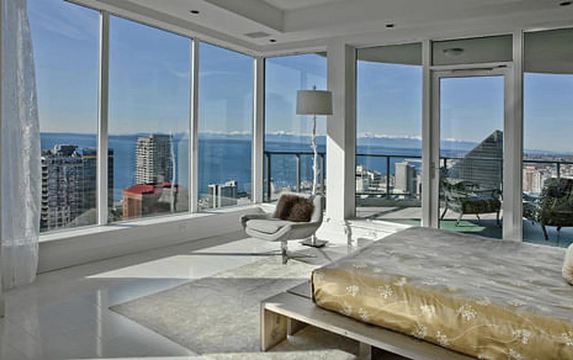 House Tour: Fifty Shades of Grey – Christian Grey’s apartment