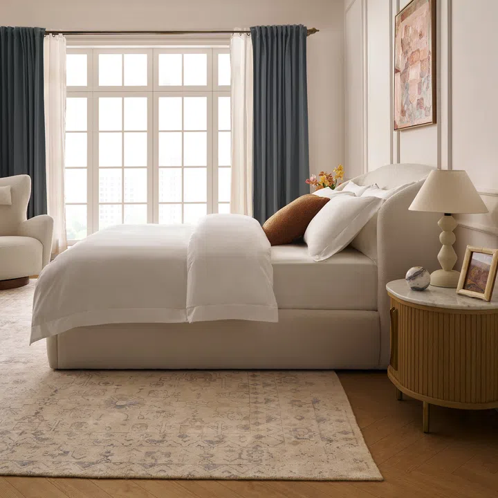 Castlery Ayrie Comfort Queen Size Mattress with Auburn Bed.