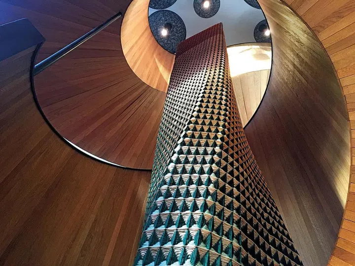 The Weaverly Way. Tiffany’s sculptural piece at citizenM Hotel, London
