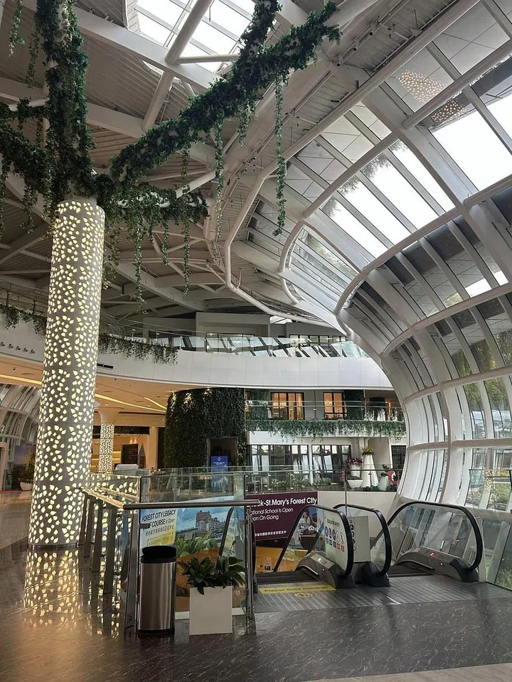 Retail complex within Forest City JB. Photo by Isabel Lim