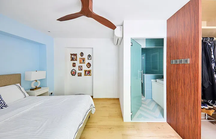 Homeowner Gayatri kept things simple, using lighter shades of blue on some walls and white on the rest.