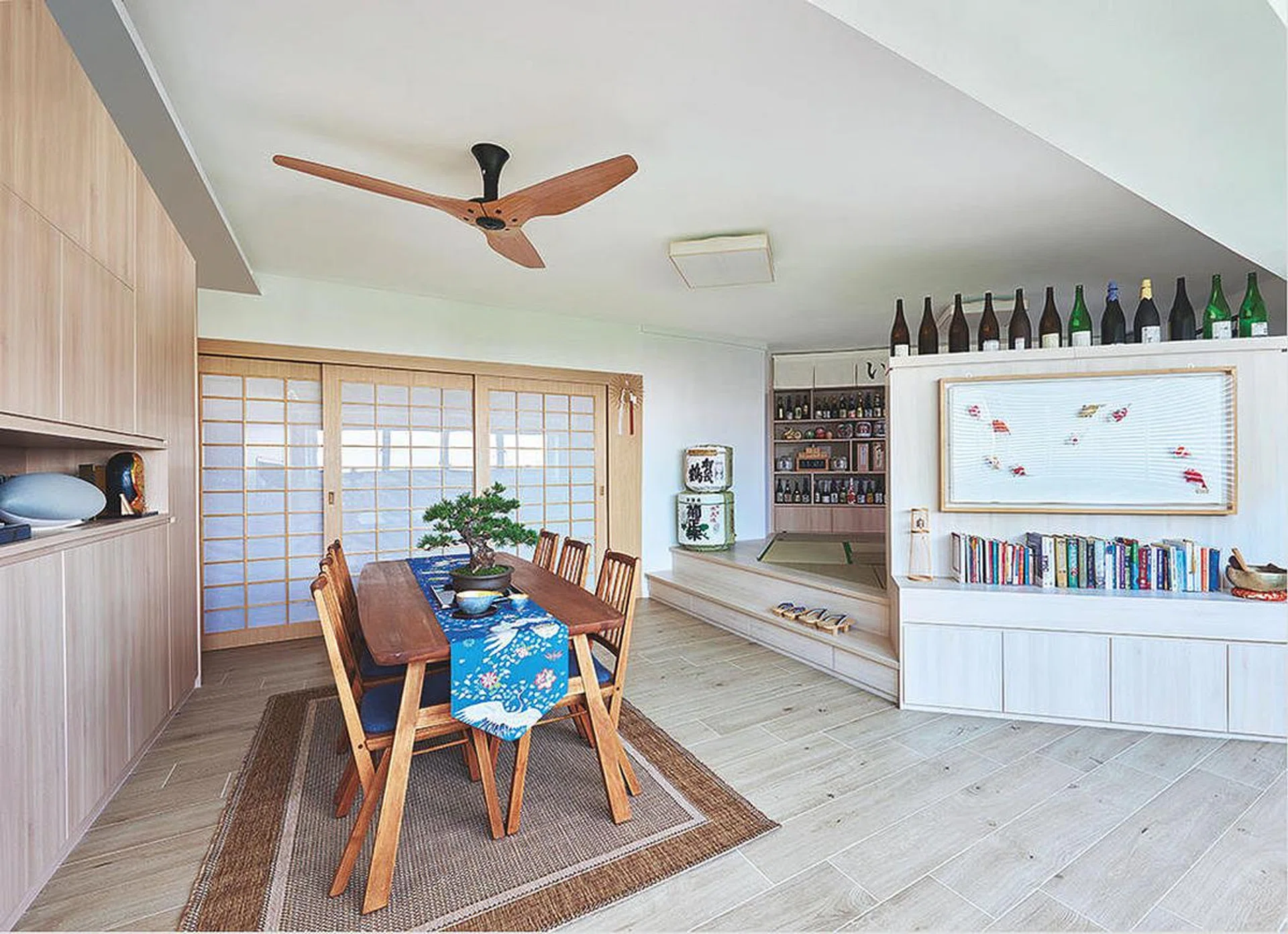 81538-flushed_doors_interesting_designs_sync_interior