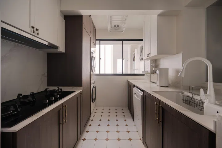 The Wet Kitchen, partitioned off by glass.