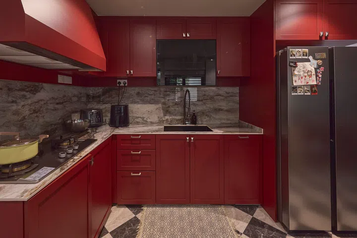 Full-height cabinetry maximises storage, shaped by the homeowners’ experience from their previous home.
