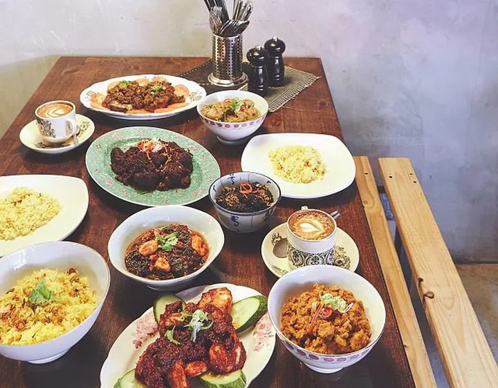 home entertaining hawker chefs for hire